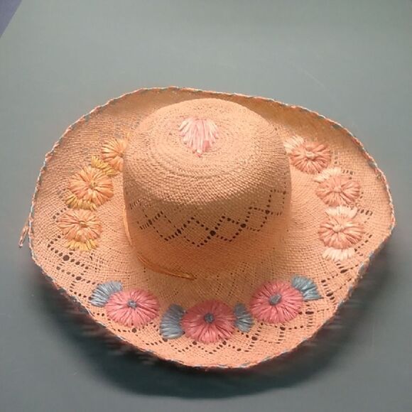 Vintage Raffia Embroidered Floral Straw Hat - Picture 1 of 5